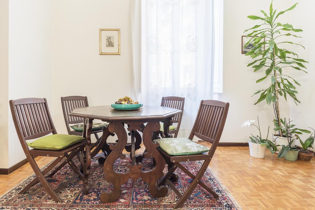 Flower'S Market Apartment - Charme Holidays Roma Eksteriør bilde