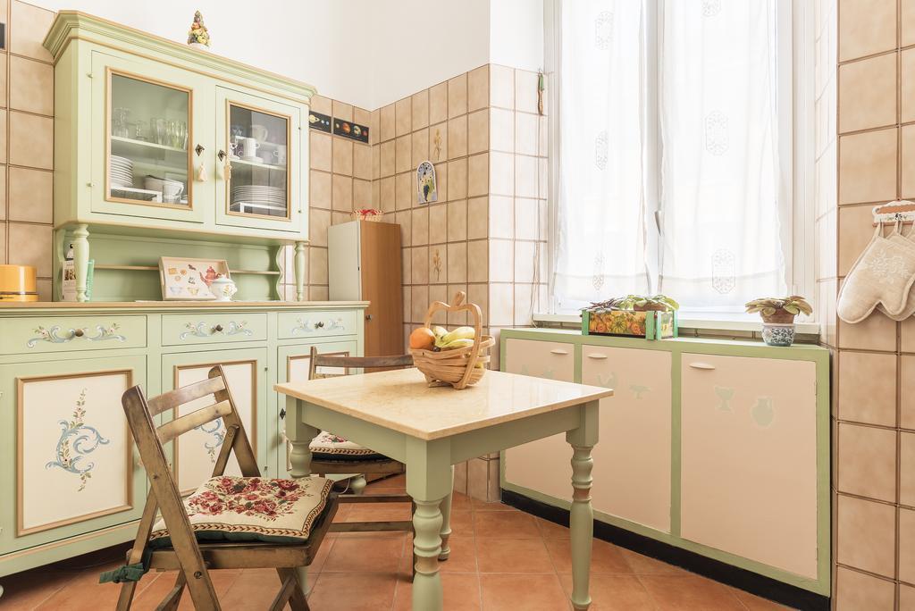 Flower'S Market Apartment - Charme Holidays Roma Eksteriør bilde